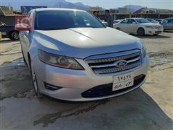 Ford Taurus